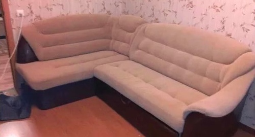 Перетяжка углового дивана. Горнозаводск